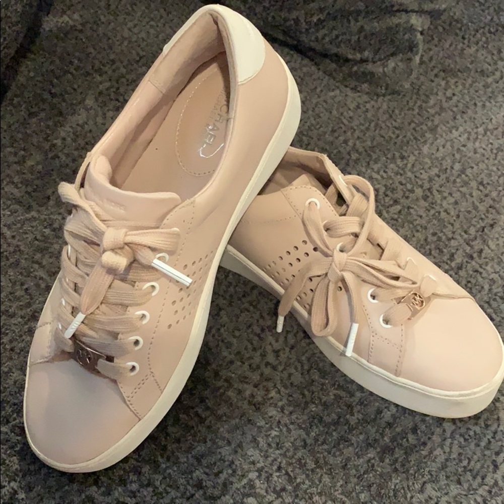 Michael Kors Rose Gold Sneaker